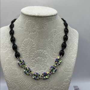 Elegant Black Metal and Confetti Multicolor Necklace Magnetic Closure